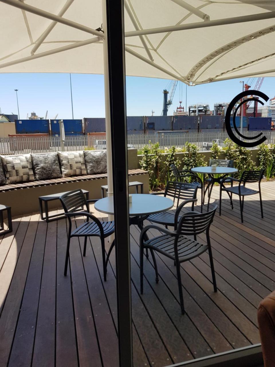 Harbour Bridge Suite 220 Кейптаун Екстериор снимка